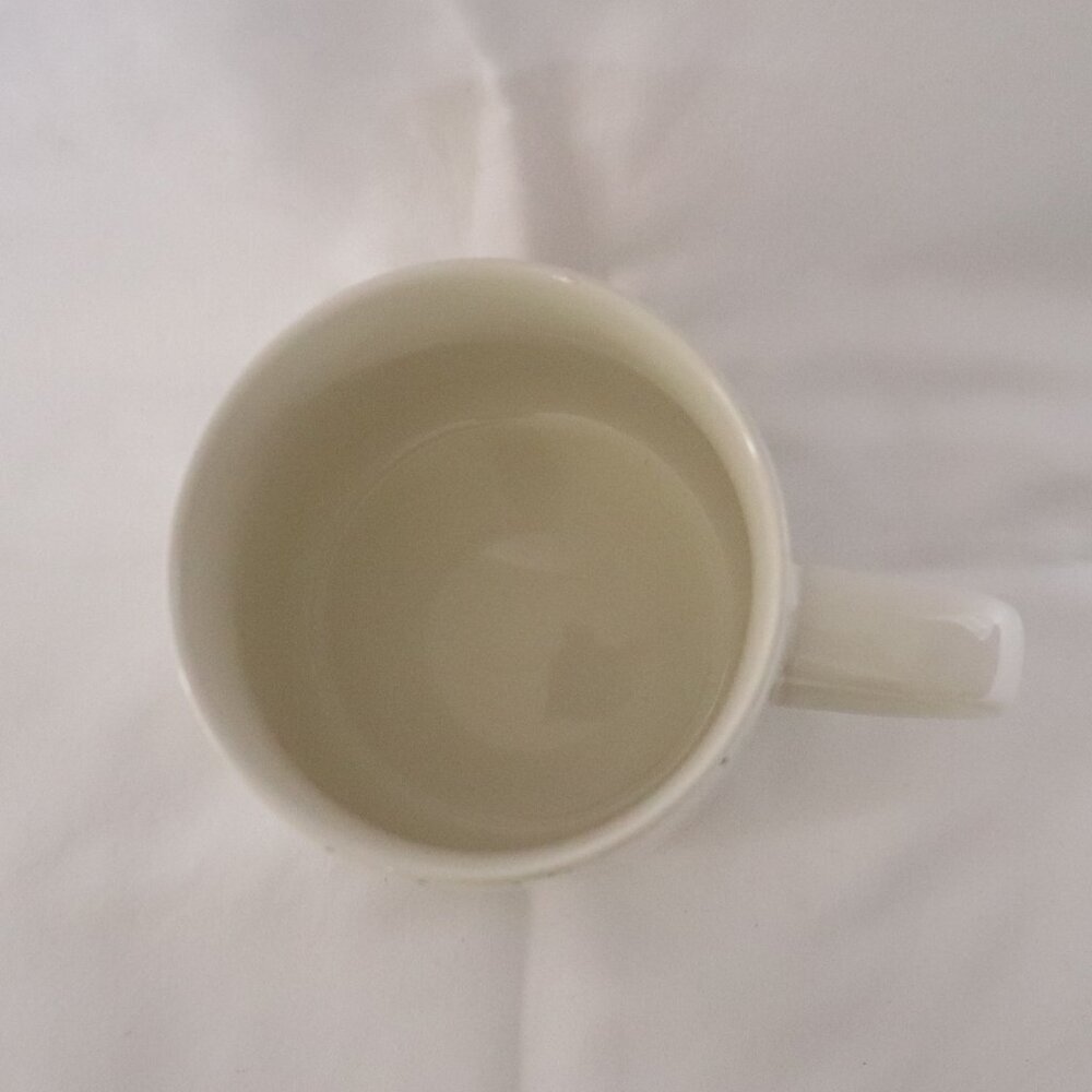 Frankie Grey "I'm on the naughty list"‎ White Speckled Holiday Mug - Picture 4 of 7